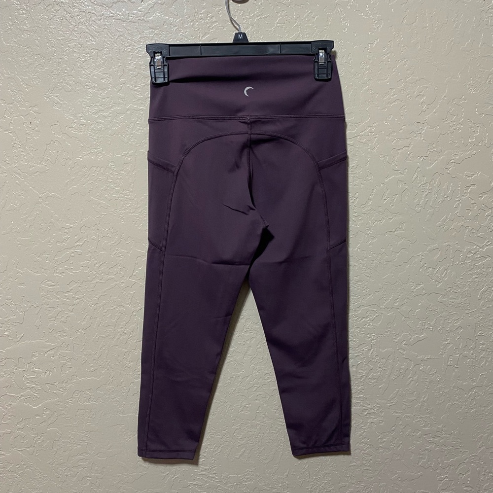 Zyia Activewear High Waisted Cropped Leggings